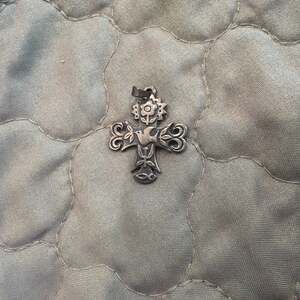 James Avery Retired Sterling Silver La Primavera Cross Pendant